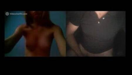 Русская школьница помогла кончить в чатрулетке показав свою сладкую писю.