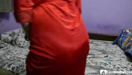 Hottie in stocking gets penetrated from behind