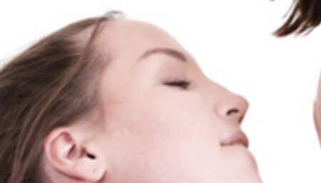 VivThomas - Kylie Green And Kate Quinn - Wetter Inside