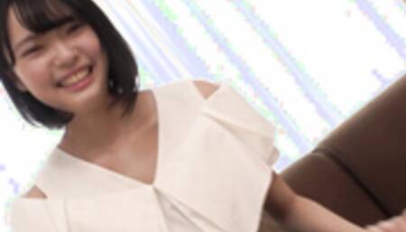 SIRO-4932 [Erokawaii Naive Reactions] A Tight 20-Year-O