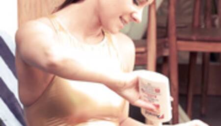 Melisa Mendini - SwimsuitHeaven - Body Lotion