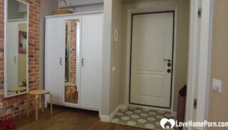 Pulsating wang explores a hot ginger's holes