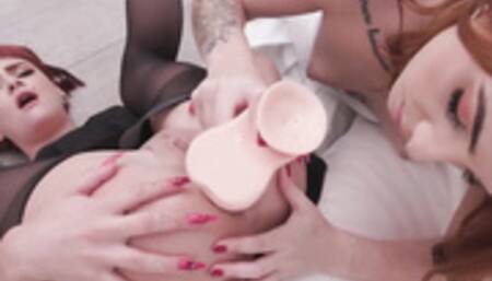 Candy Crush and Lary Lacerda - Hot 4On2 Orgy