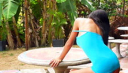 Nubiles - Solo In Garden