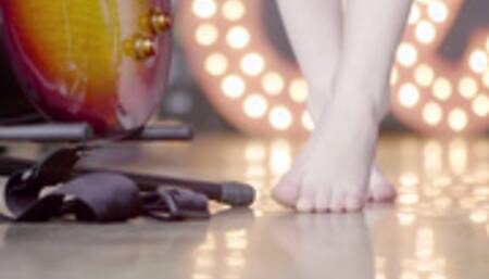 Una Piccola - MetArt - Uena