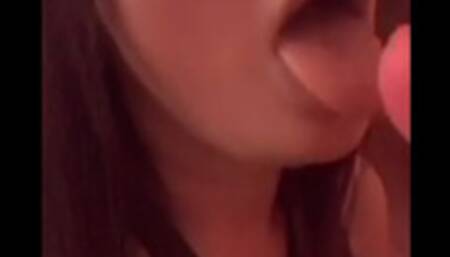 мне нужно сосать чтобы выжить