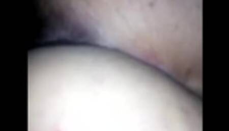 Ella arriba hasta venirnos