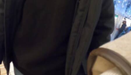 FC2 PPV 2947743 Erika-chan can’t go home until she wait