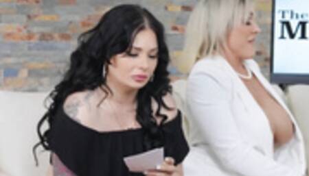 BrazzersExxtra - Aubrey Black And Slimthick Vic Pussy T