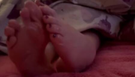 Sexy oiled up feet, soles, toes, foot fetish