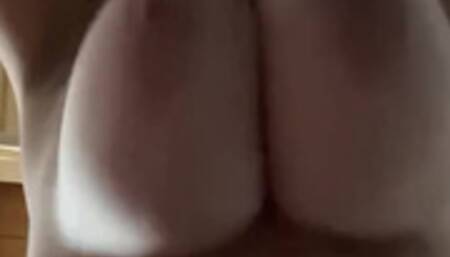 Tettone che sbattono per il video completo link nei commenti????????