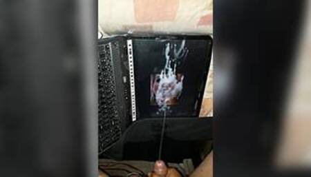 Massive Facial Tribute for Maxima