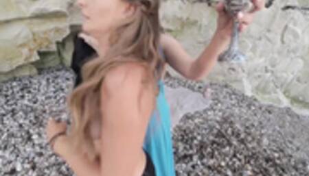 Big Tits YARA GREYJOY In Lesbo Cosplay Action