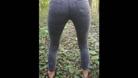 【4K高画質動画】彼女とコ◯トこで野外露出し、大放尿。ドライブ後、車内でハメ撮りしていたら対向車にばれた。tinder/日本人カップル/素人/パイパン/スタイル抜群/巨乳/ハーフ美女/無修正が現在生放