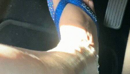 Juliette_RJ hiting the gas (PEDAL PUMPING) wearing flip flops and extremelly high heels - PEDAL PUMPING - HEELS - MULES - FOOT FETISH - FIIP FLOPS - THICK LEGS - GODDESS - QUEEN - HIGH HEELS - JULIETTE_RJ  - For Mobile users