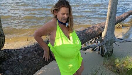 Stranger Stuff Ass Slapping