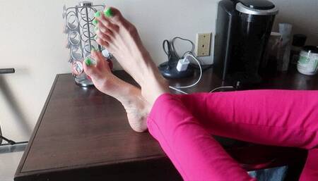 Green wiggles Pov Tops