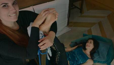 Weronika And Lisa - Legs Up Ecstasy - Bare Feet Part - 4096x2304 - 4K