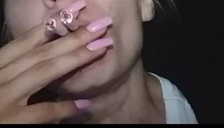 Exhausted Lungs: Multiples Chainsmoking&Lung Hold