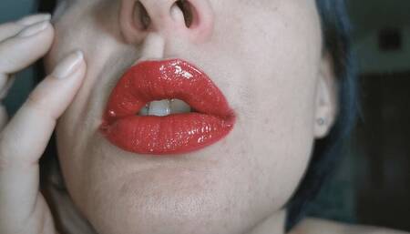 sparkling lips