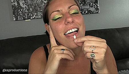 Amazon Giantess Vanessa Rain Farts On Tiny Humans Before Eating Them (HD 1080p MP4)