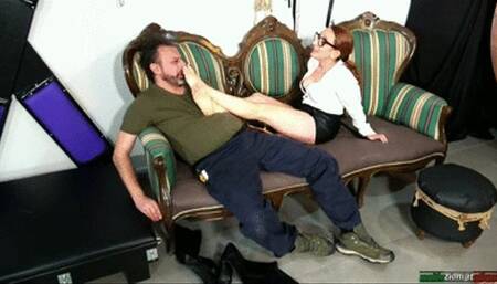 A Volte Succede ( Only Barefoot Scene ) Sometimes Happens