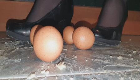 High Heels Egg Destruction WMV