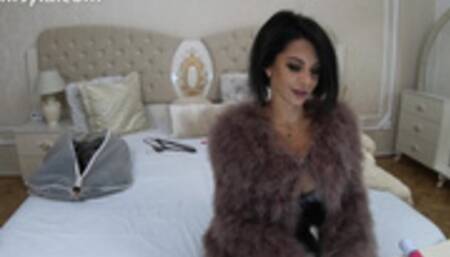 4k Anisyia Livejasmin highclass slut - sexy fur coat and stiletto boots