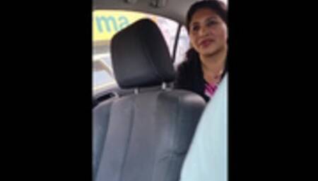 Mi yerno me encuentra en la calle  me sube a su auto para luego follar en hotel ????????????