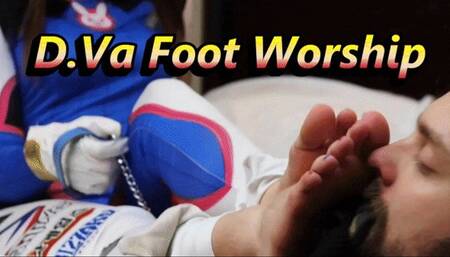 DVa Foot Worship - Nikki's First-Time Foot Worship - MOV