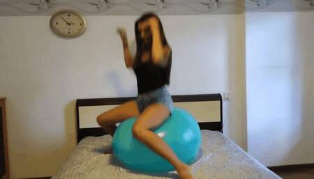 Balloon bursts on Darina's ass