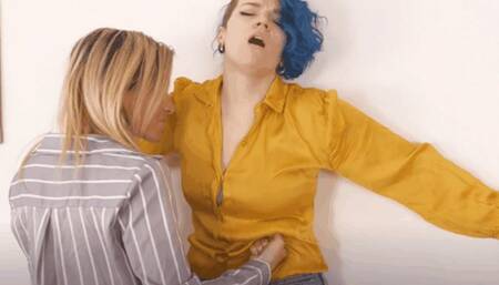 la regina del belly punching - the queen of belly punching (MOBILE VERSION MP4)