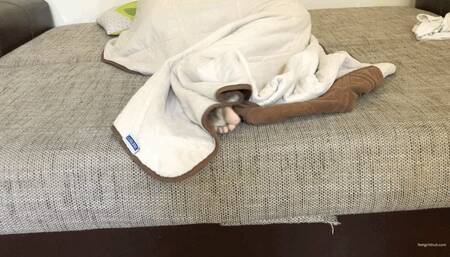 GIRL SNORING IN BED WITH HER BIG FEET STICKING UNDER THE BLANKET - MOV HD