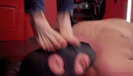 MISTRESS VICTORIA - FACE STANDING AND JUMPING ON MY DOORMAT