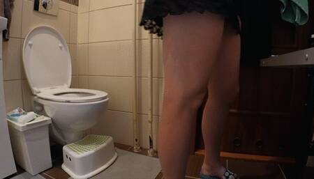 Sexy morning toilet visit in lingerie