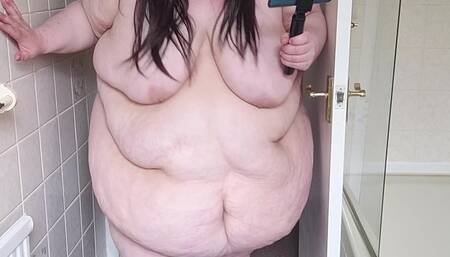 SSBBW NAKED WEIGH IN AND BODY TALK - QUICKIE