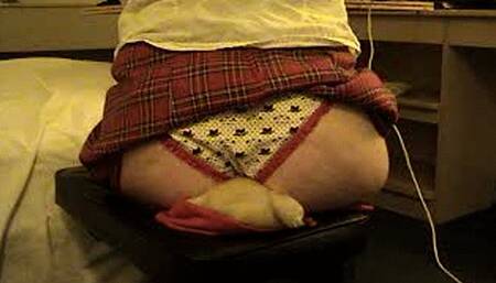 Hello kitty plushy facesit