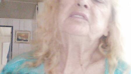 BJMature Eating Yugurt