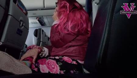 Vicky Lets you sniff her feet on the plane- 4K