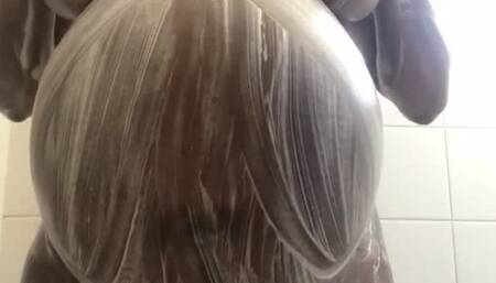 9 Months Pregnant - Shower