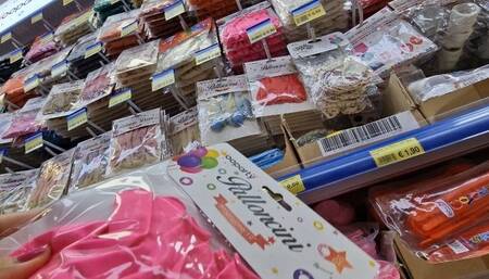 Sexy balloons for you 4K avi