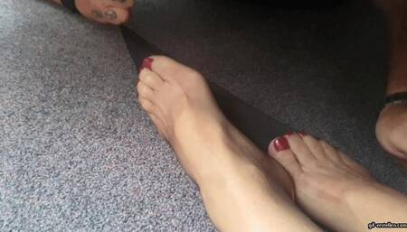 the guy steals my shoes and takes off my pantyhose HD wmv 1920x1080