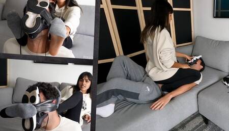 My shoe is your face mask (FullHD)