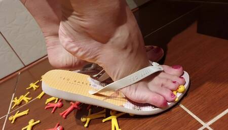 Unaware Giantess Getting Ready in Flip Flops