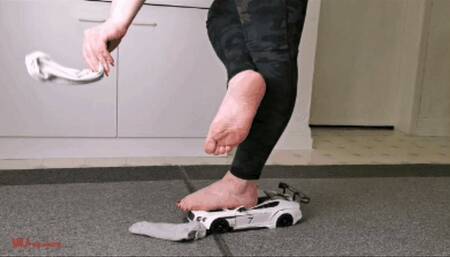 Mila - Bentley (view01)