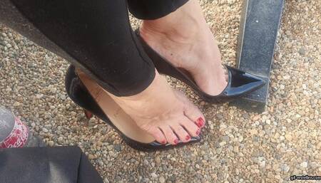 barefoot in Louboutin high heels under the table HD wmv 1920x1080