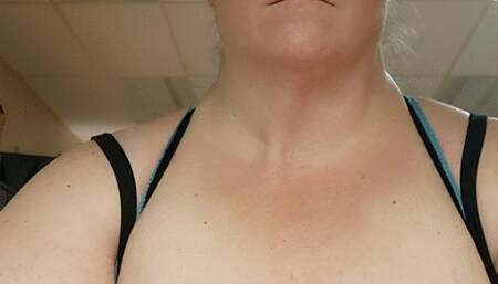 Eating bare titties and flopping belly