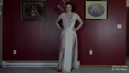 Evil Gassy Queen Makes You Into A Tasty Snack