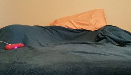 Vibrating while showing wrinkled soles