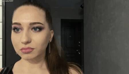 b87 The girl spits on you Do you want the Bertie to spit all over you?